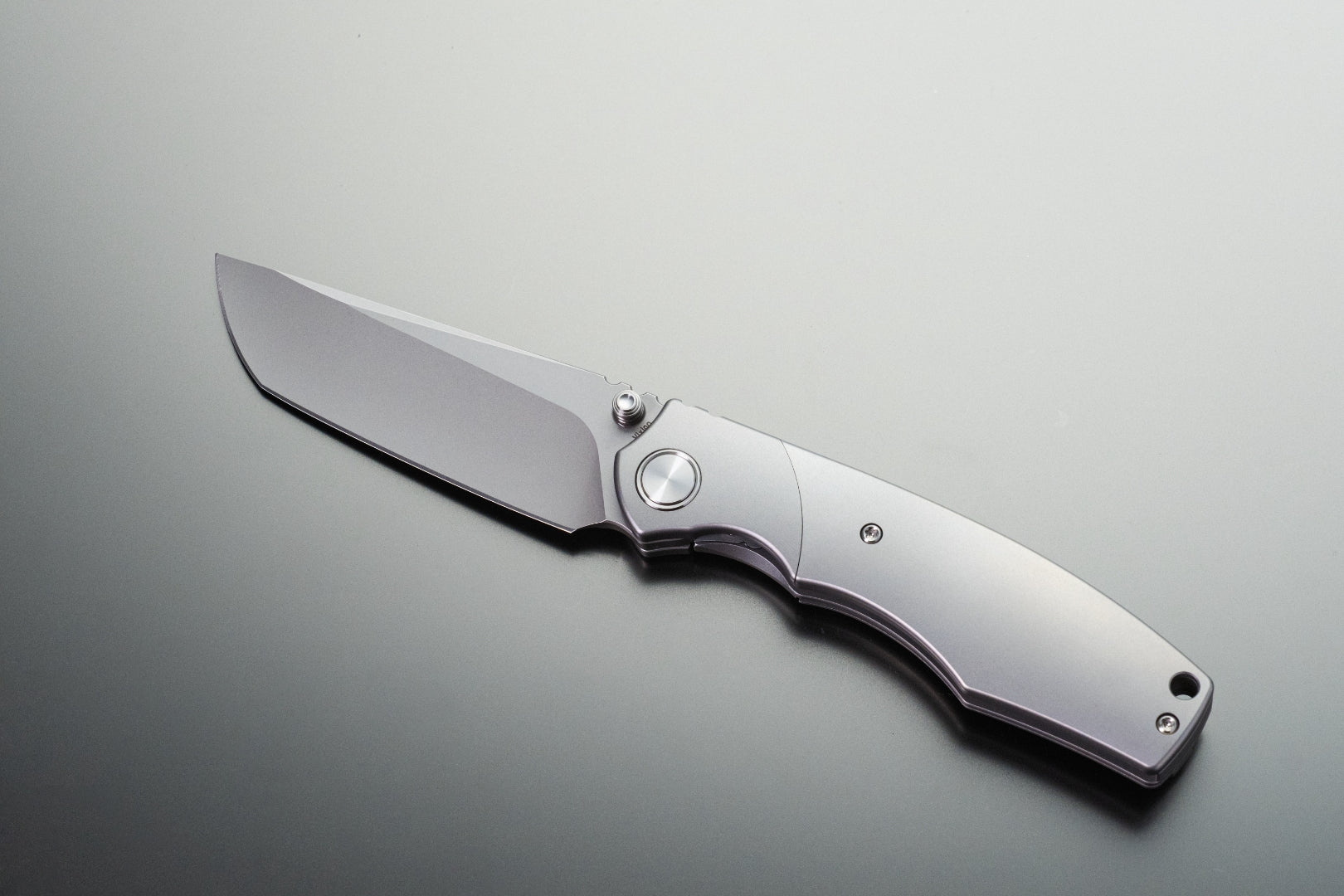 Vixino x Caveman Bronto - Pocket Knife - M390 - Gray Titanium - X901-T